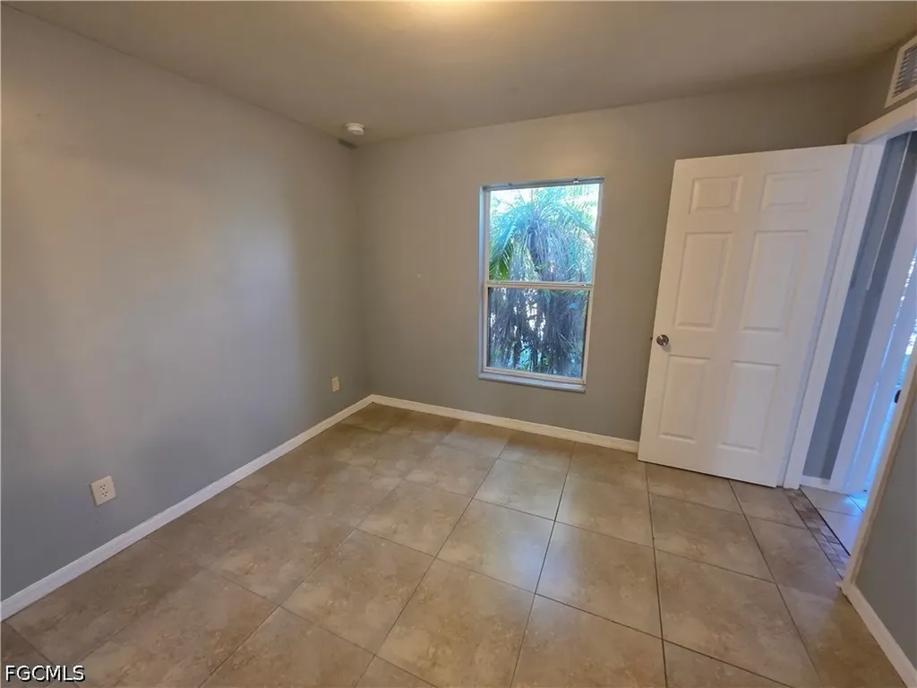 1912 Sunshine Boulevard S Lehigh Acres FL 33976