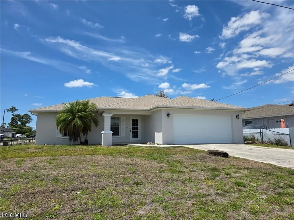 1912 Sunshine Boulevard S Lehigh Acres FL 33976