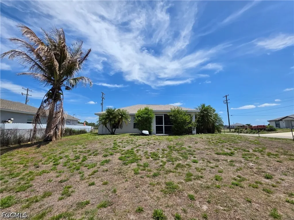 1912 Sunshine Boulevard S Lehigh Acres FL 33976