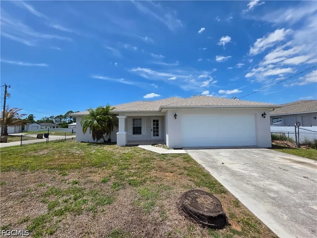 1912 Sunshine Boulevard S Lehigh Acres FL 33976