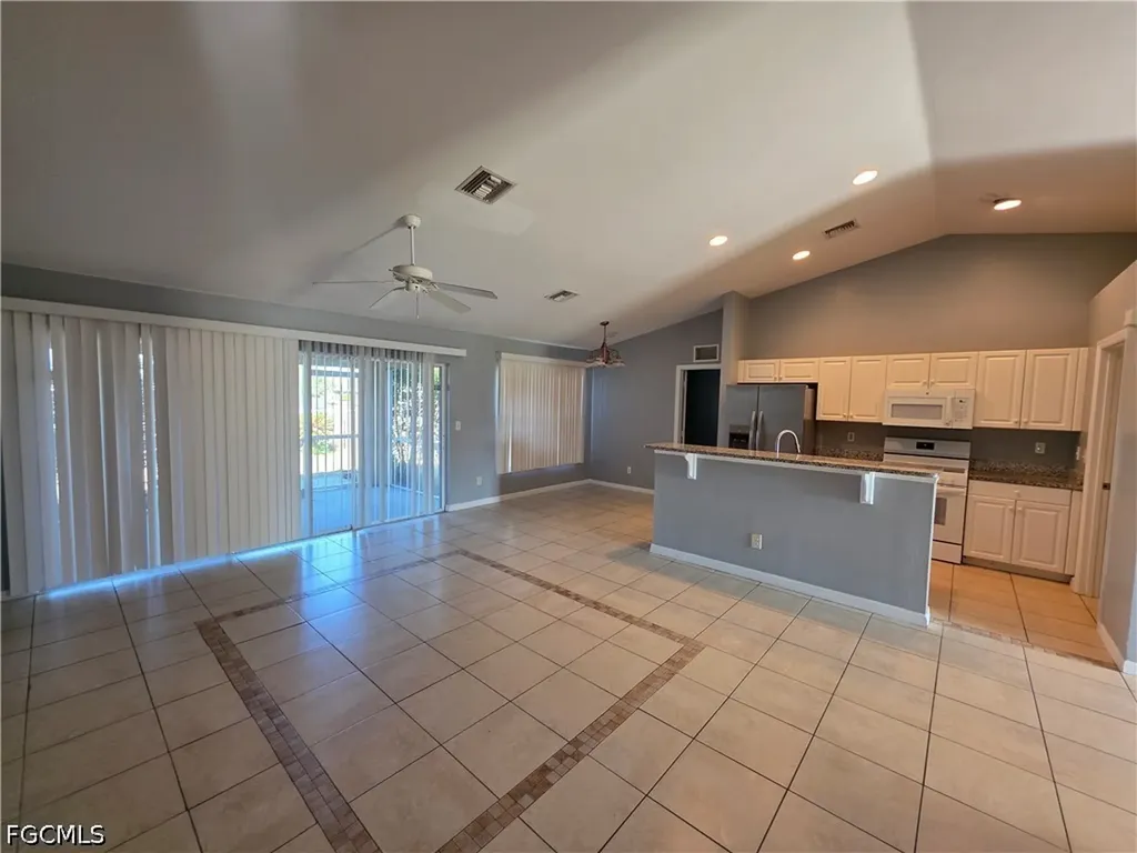 1912 Sunshine Boulevard S Lehigh Acres FL 33976
