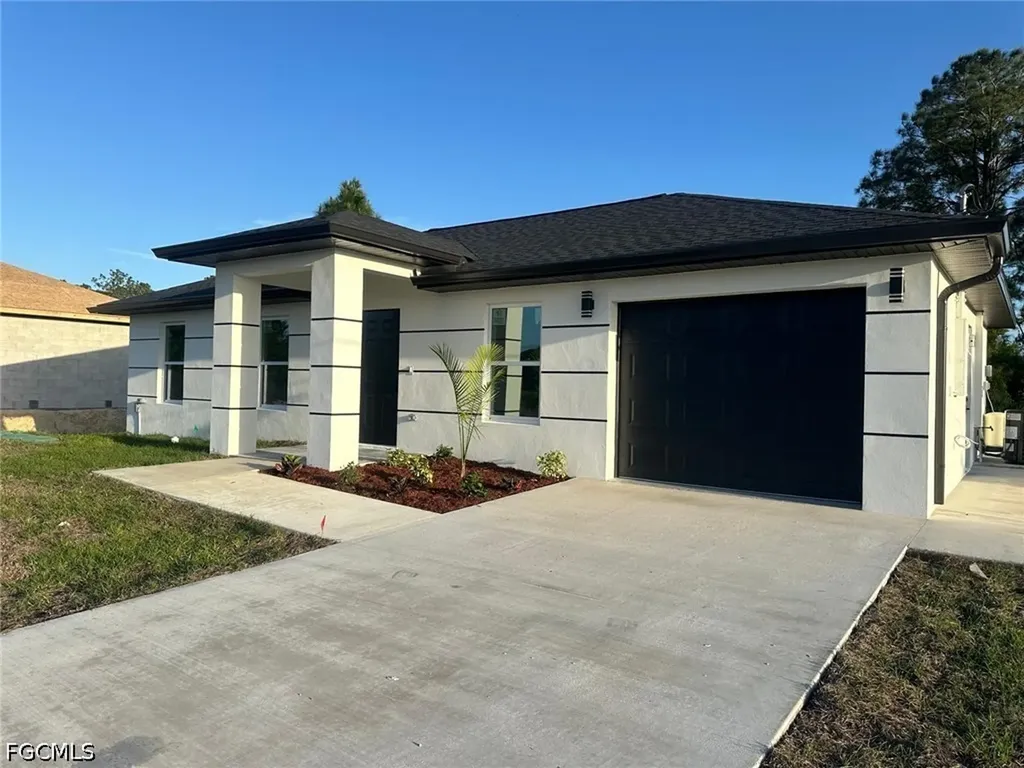 1224 Eburn Street E Lehigh Acres FL 33974