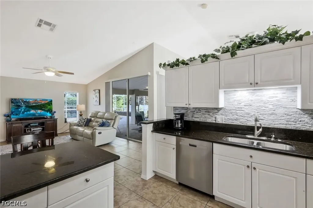 2217 NE 1st Place Cape Coral FL 33909
