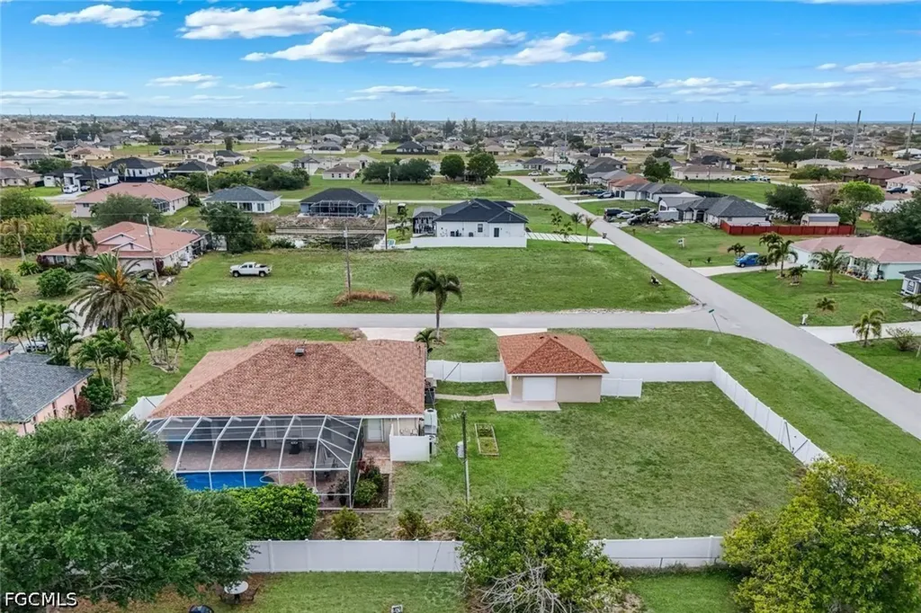 2217 NE 1st Place Cape Coral FL 33909