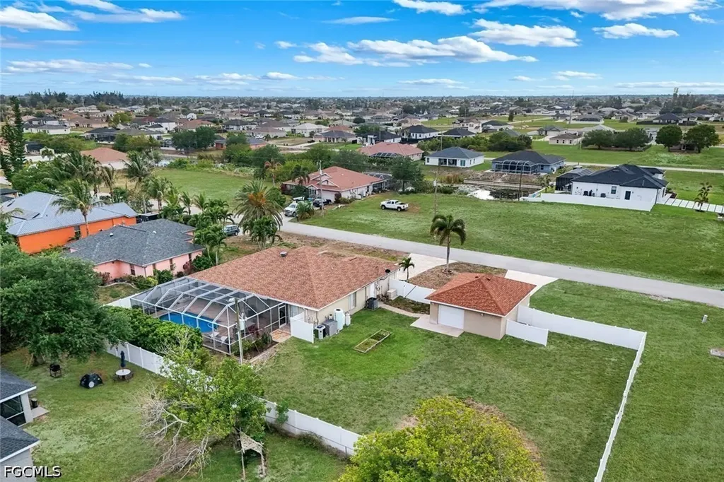 2217 NE 1st Place Cape Coral FL 33909