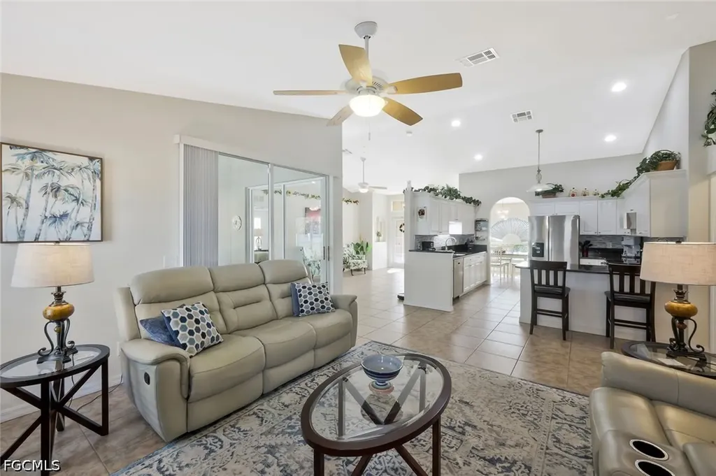 2217 NE 1st Place Cape Coral FL 33909