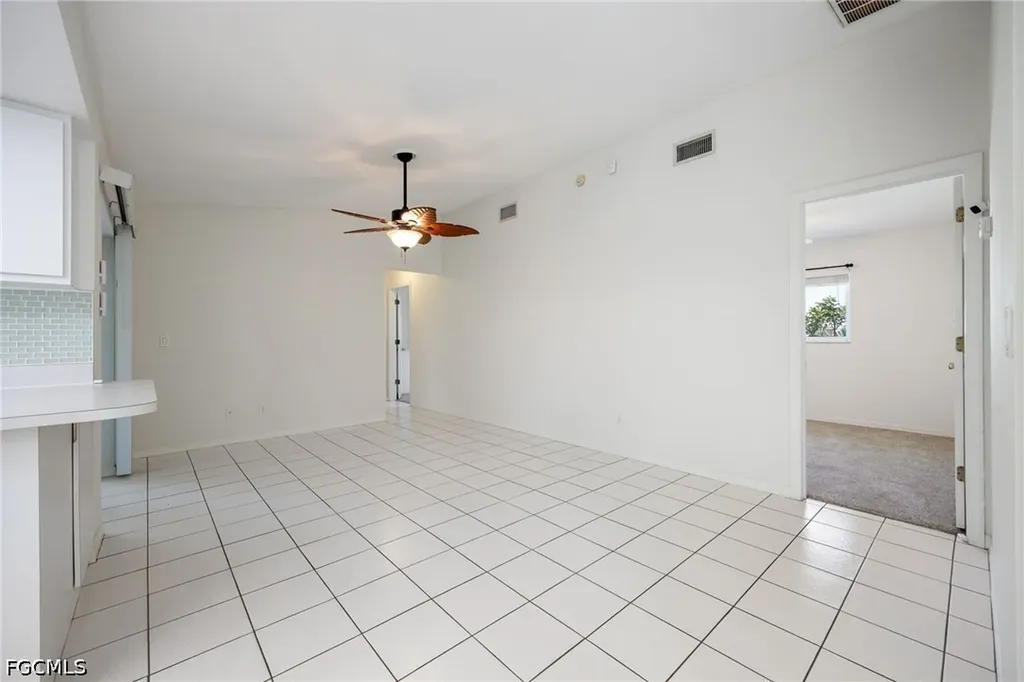 2212 SW 11th Court Cape Coral FL 33991