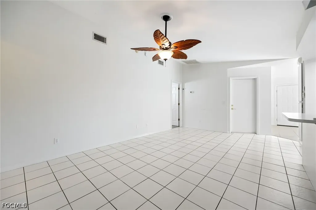 2212 SW 11th Court Cape Coral FL 33991
