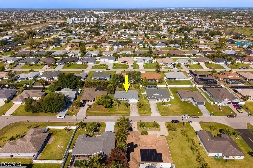 2212 SW 11th Court Cape Coral FL 33991