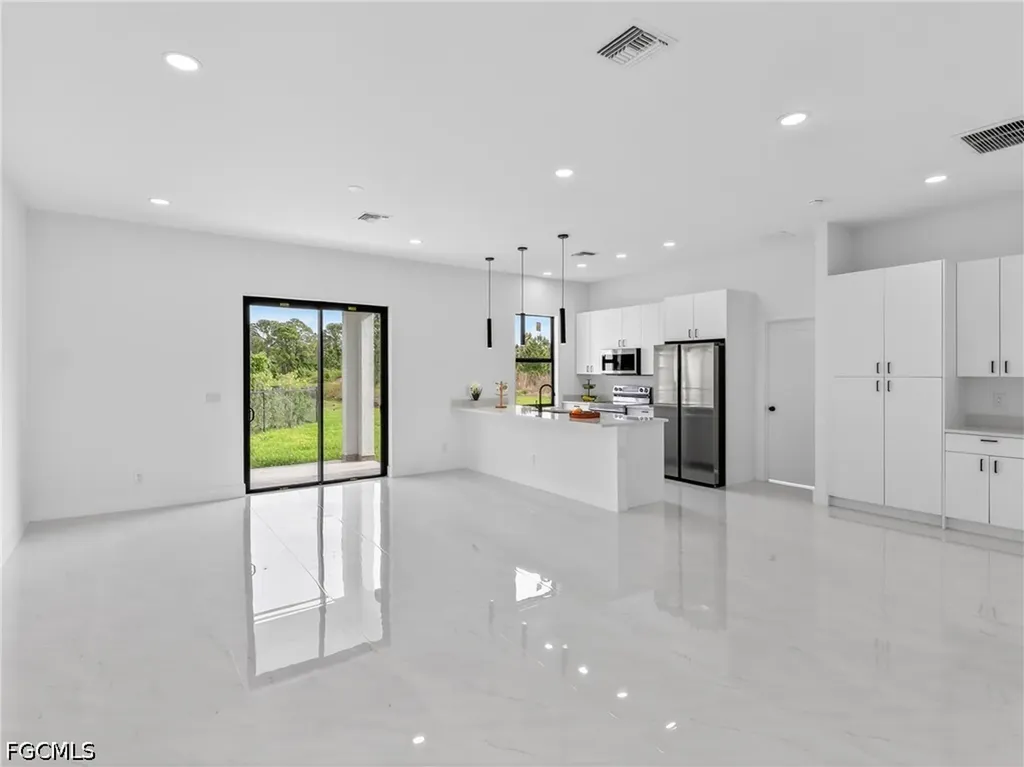639 Knapp Street Lehigh Acres FL 33974
