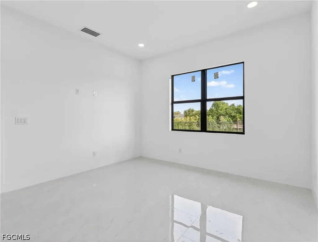 639 Knapp Street Lehigh Acres FL 33974