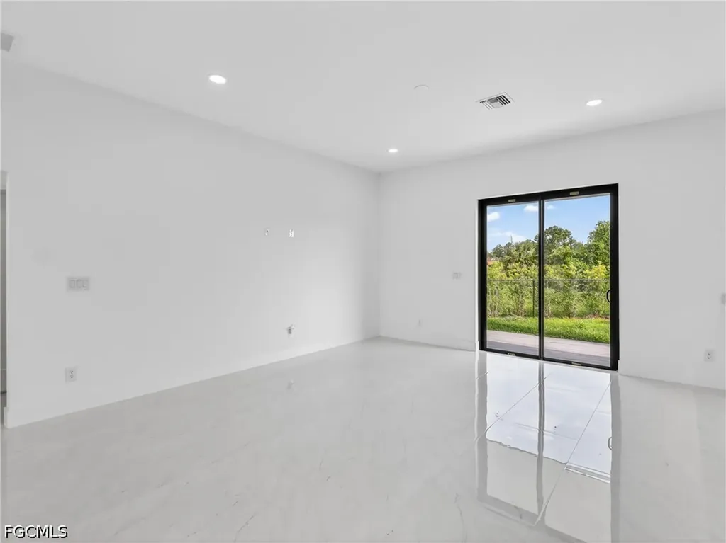 639 Knapp Street Lehigh Acres FL 33974