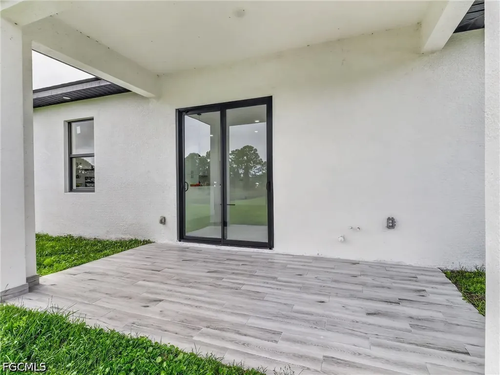 639 Knapp Street Lehigh Acres FL 33974
