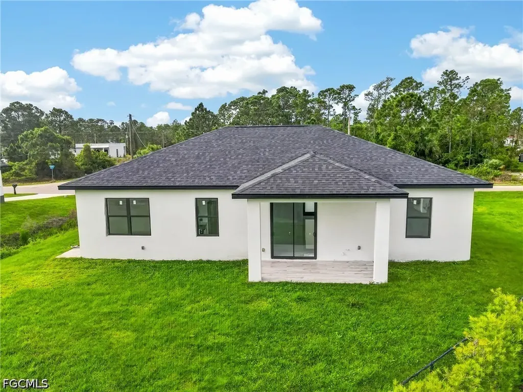 639 Knapp Street Lehigh Acres FL 33974
