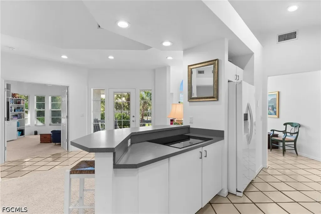 480 Las Tiendas Lane Sanibel FL 33957