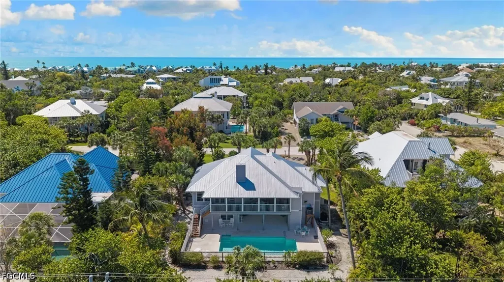 480 Las Tiendas Lane Sanibel FL 33957
