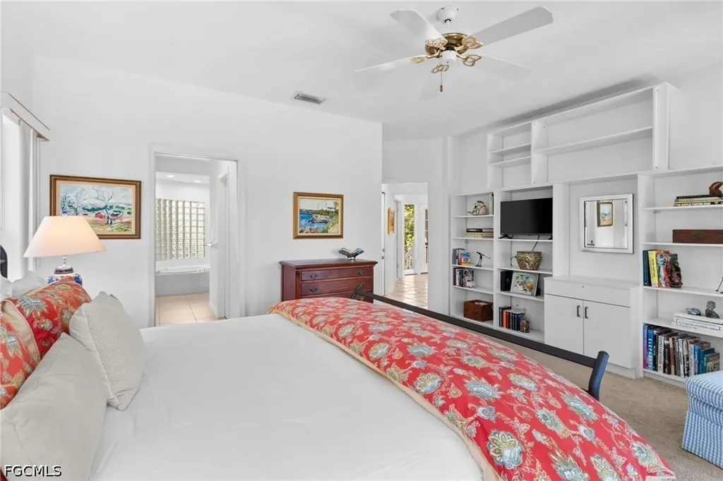 480 Las Tiendas Lane Sanibel FL 33957