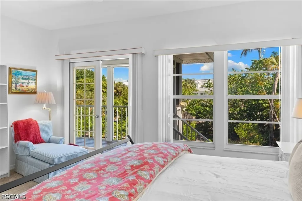 480 Las Tiendas Lane Sanibel FL 33957