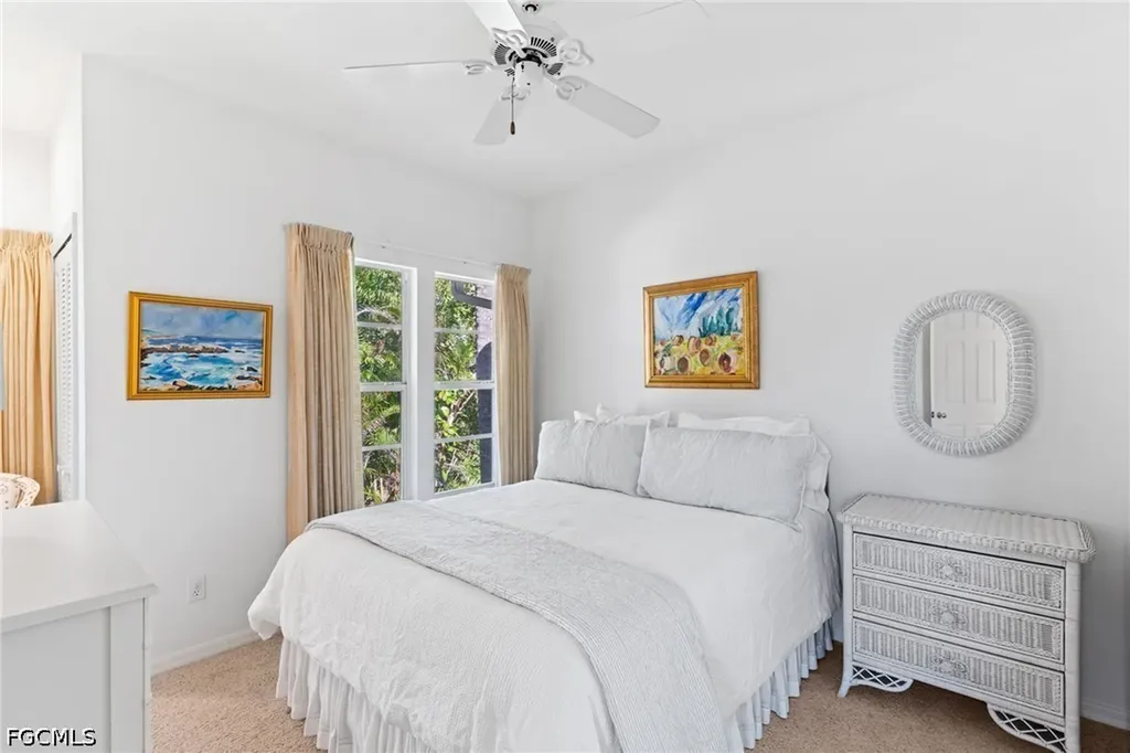 480 Las Tiendas Lane Sanibel FL 33957