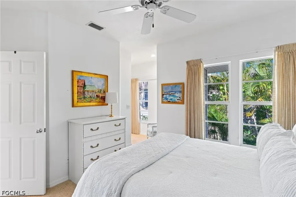 480 Las Tiendas Lane Sanibel FL 33957