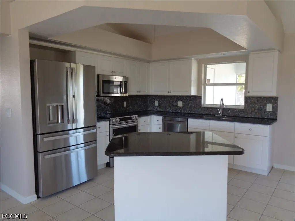 1101 NW 19th Place Cape Coral FL 33993