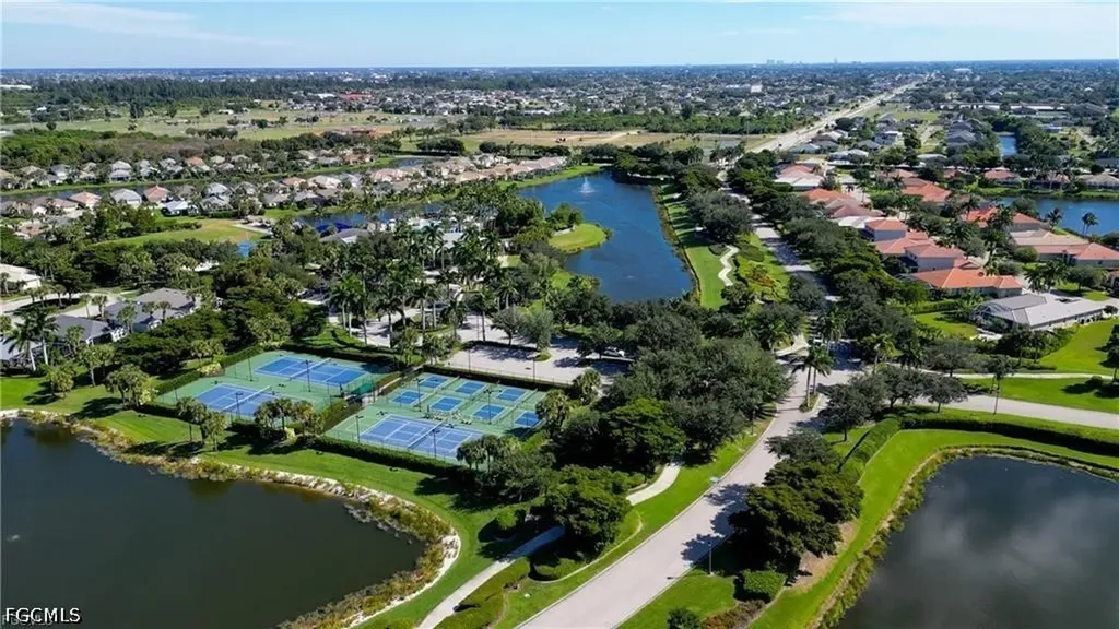 2710 Brightside Court Cape Coral FL 33991