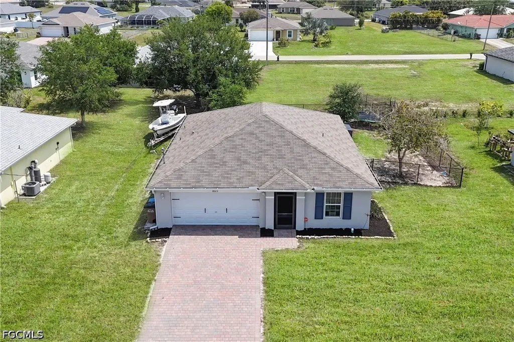 4323 NE 21st Avenue Cape Coral FL 33909