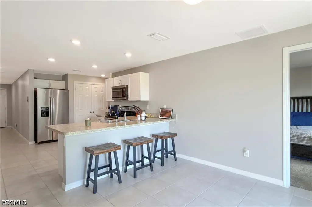 4323 NE 21st Avenue Cape Coral FL 33909