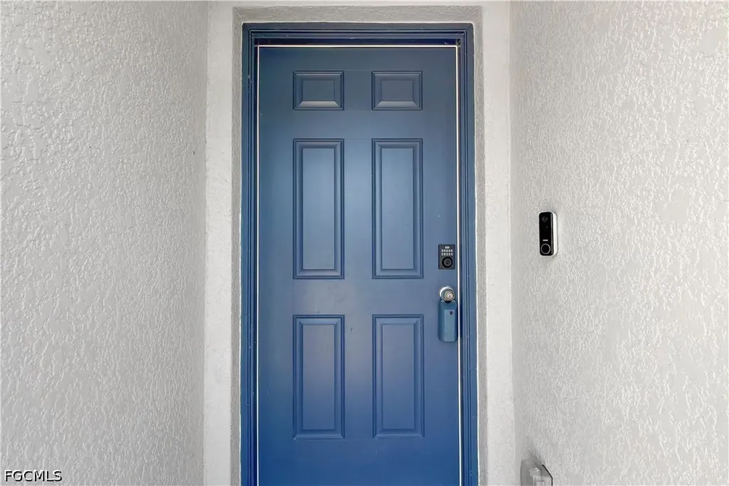 4323 NE 21st Avenue Cape Coral FL 33909