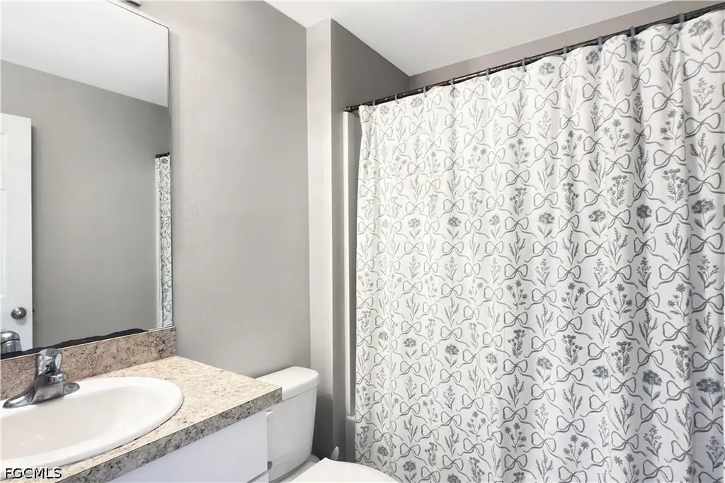 4323 NE 21st Avenue Cape Coral FL 33909
