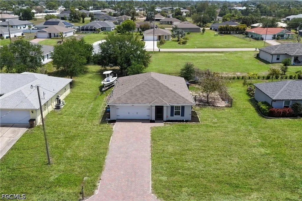 4323 NE 21st Avenue Cape Coral FL 33909