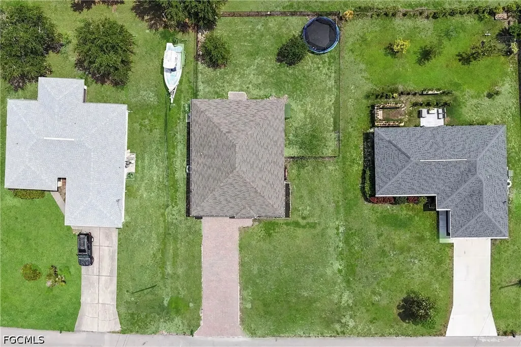 4323 NE 21st Avenue Cape Coral FL 33909
