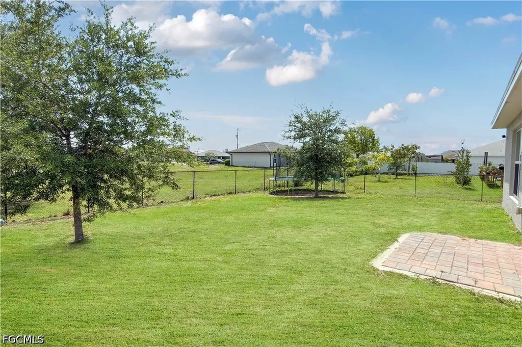 4323 NE 21st Avenue Cape Coral FL 33909