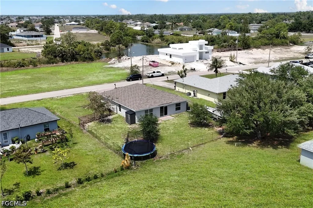 4323 NE 21st Avenue Cape Coral FL 33909