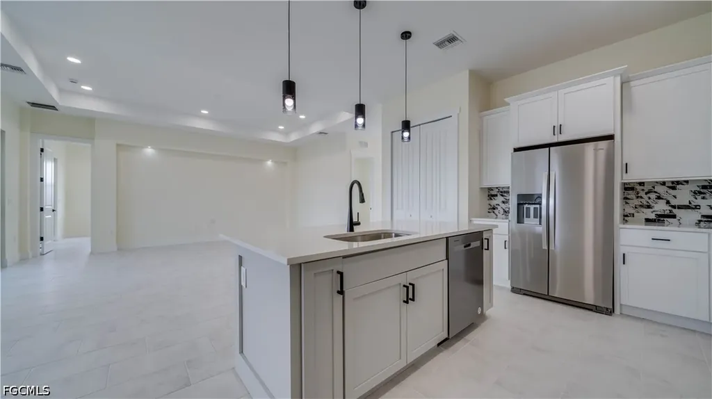 3805 SW 1st Street Cape Coral FL 33991
