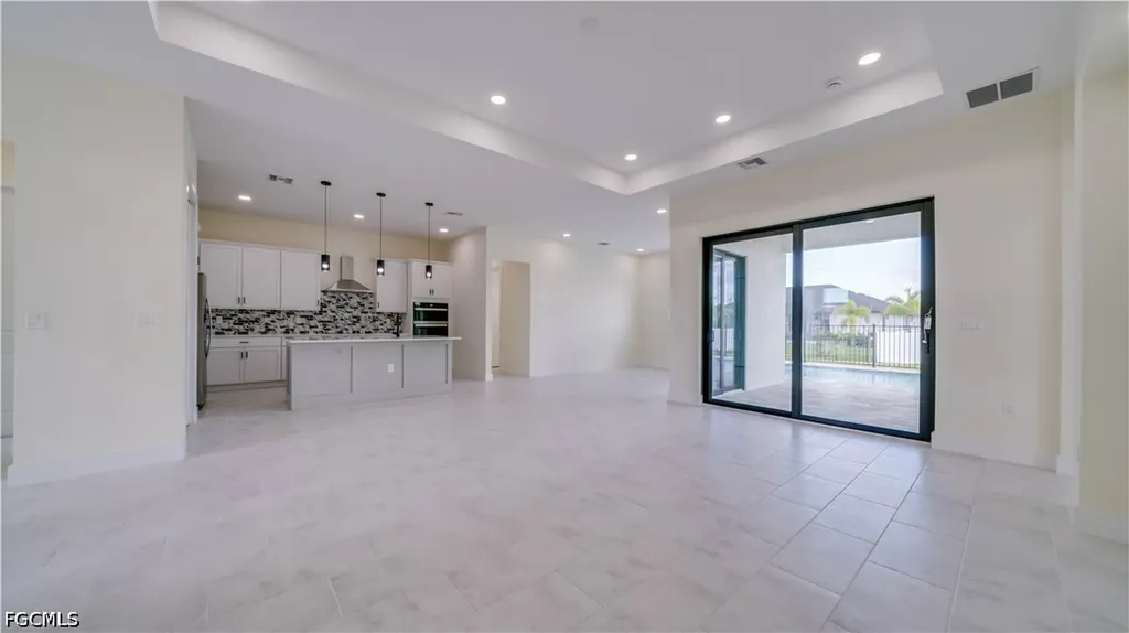 3805 SW 1st Street Cape Coral FL 33991