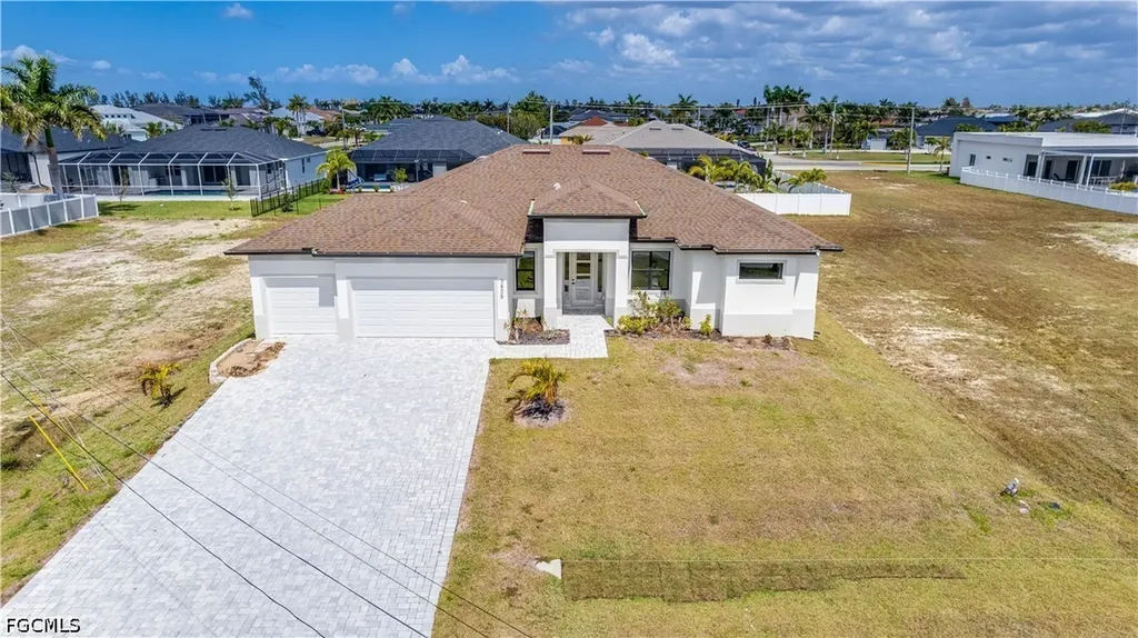 3805 SW 1st Street Cape Coral FL 33991