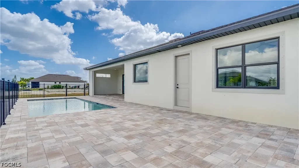 3805 SW 1st Street Cape Coral FL 33991