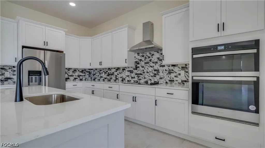 3805 SW 1st Street Cape Coral FL 33991