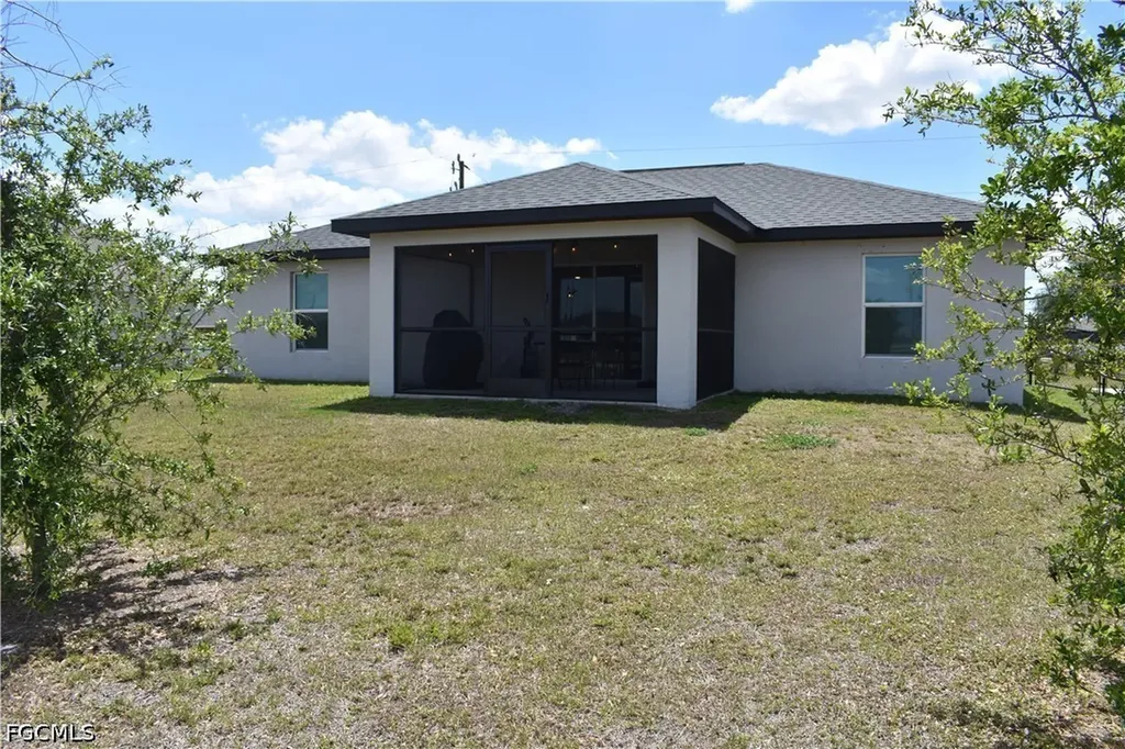 117 NW 23rd Terrace Cape Coral FL 33993
