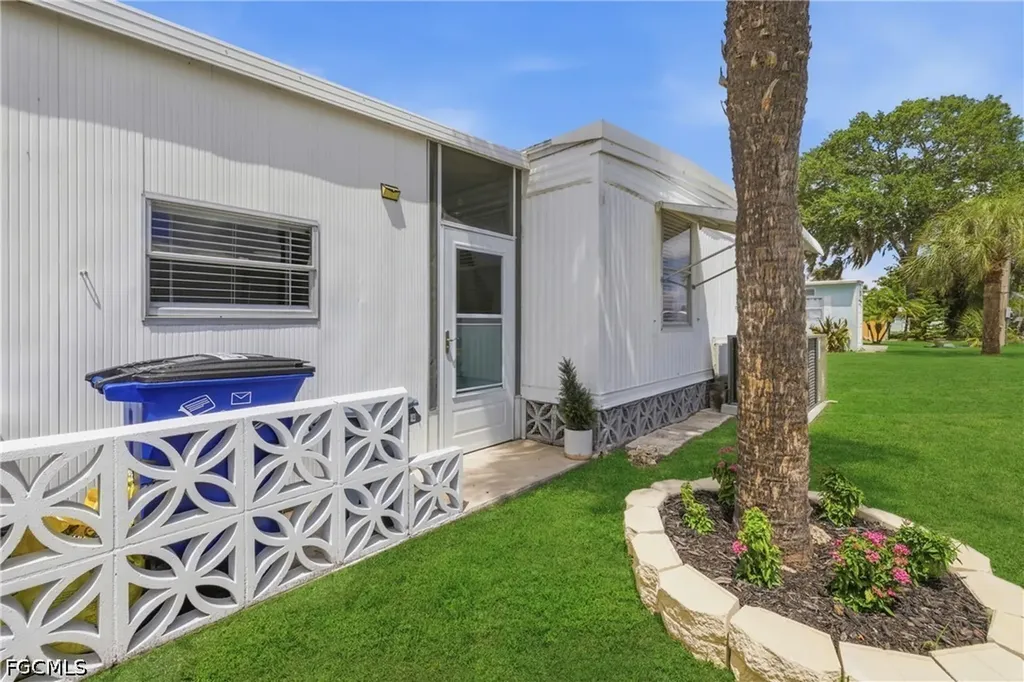 815 Holly Berry Court North Fort Myers FL 33917