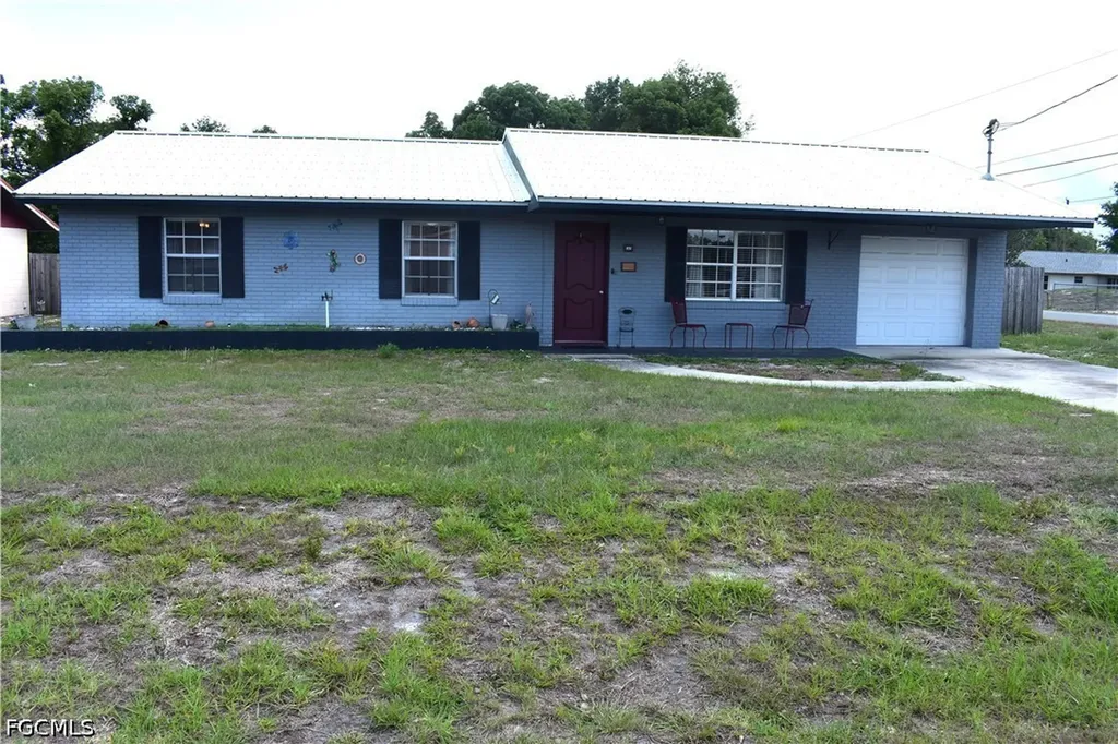 163 Jackson Street Lake Wales FL 33859