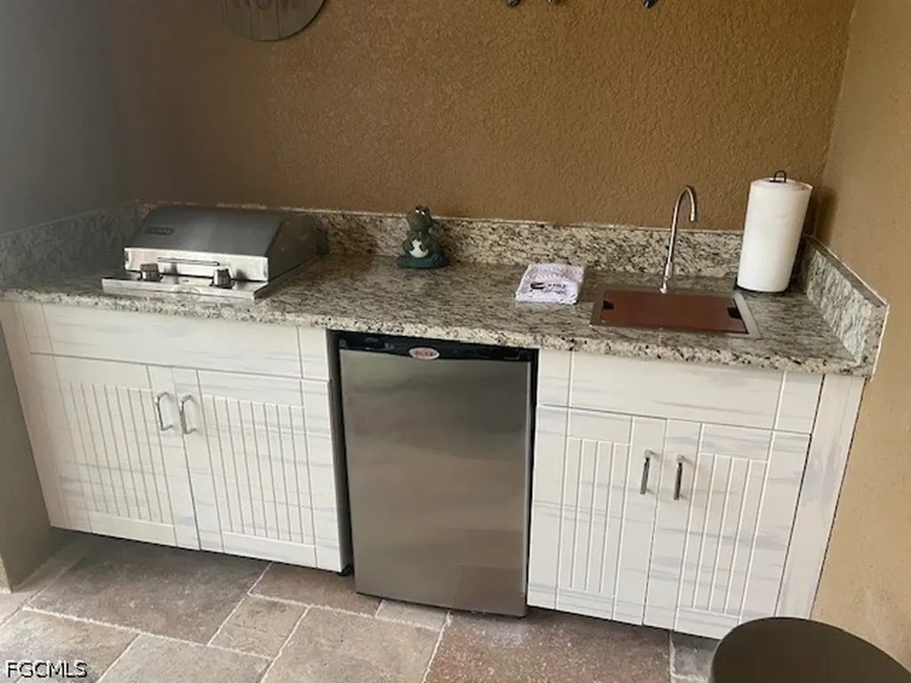 1137 Winding Pines Circle Cape Coral FL 33909
