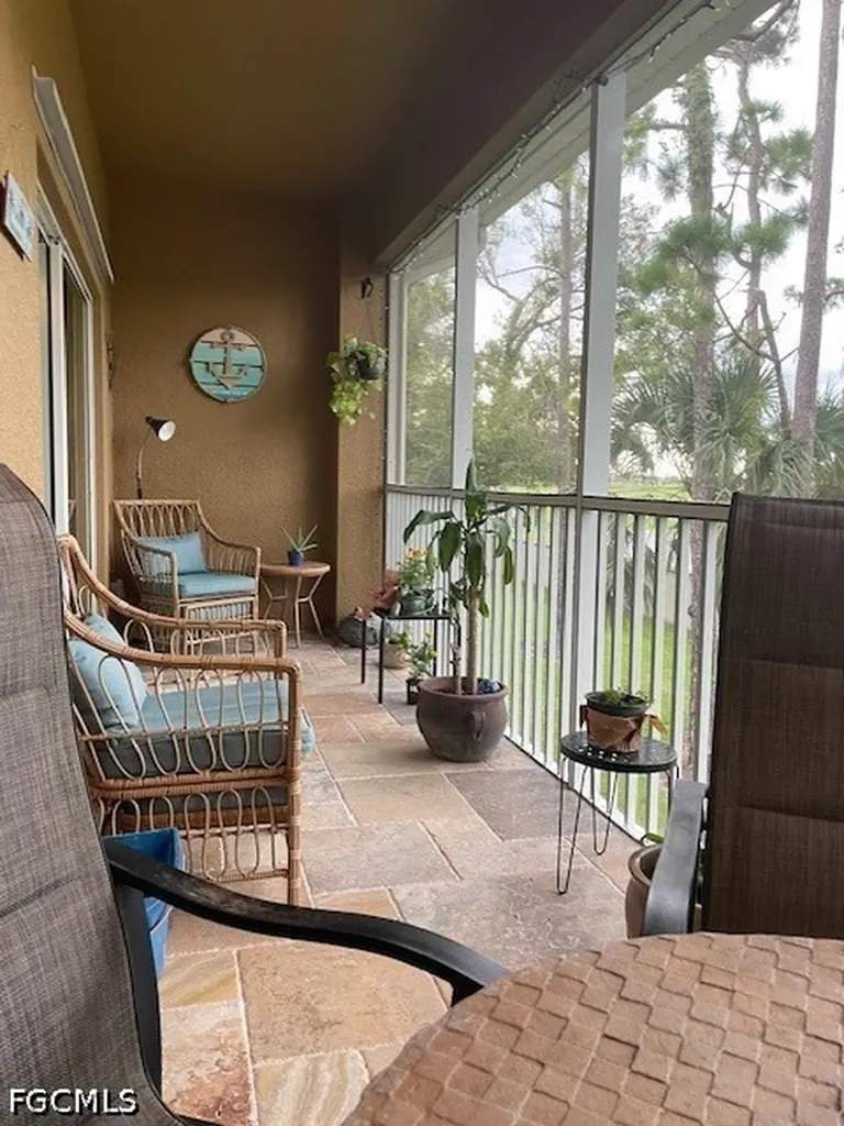 1137 Winding Pines Circle Cape Coral FL 33909