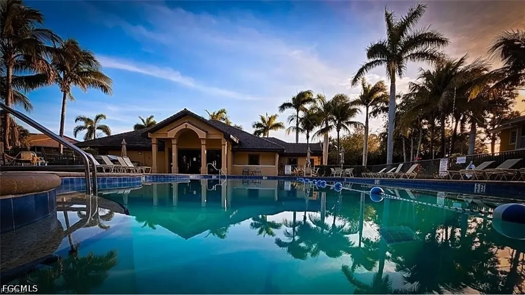1137 Winding Pines Circle Cape Coral FL 33909