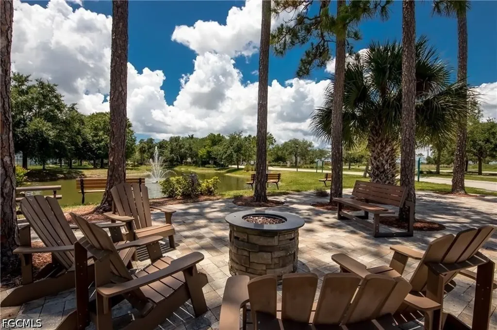 1137 Winding Pines Circle Cape Coral FL 33909