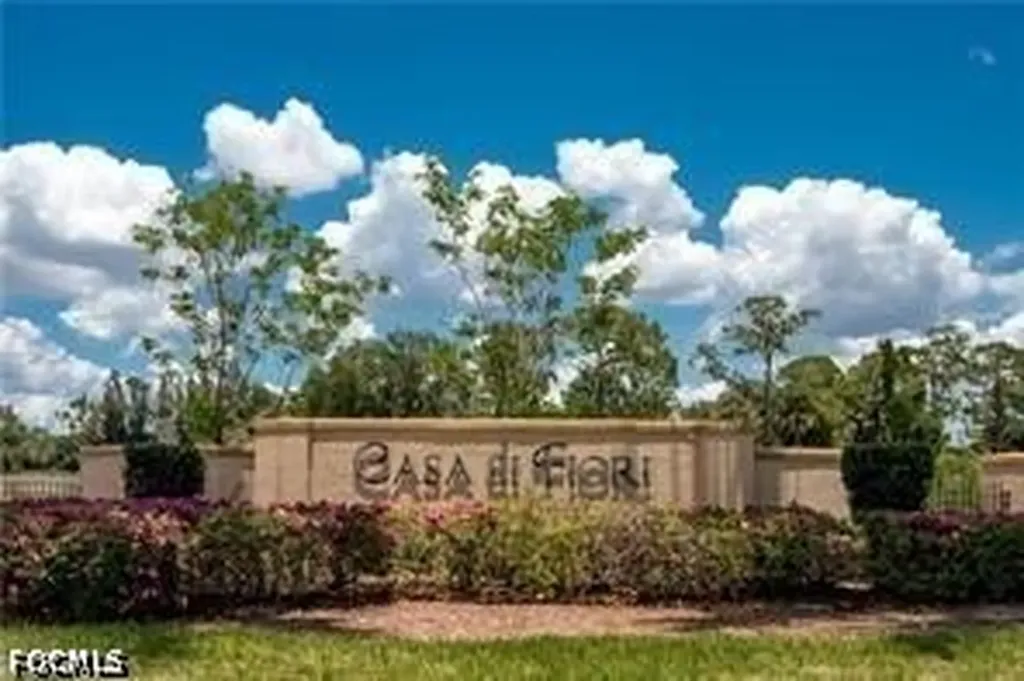 1137 Winding Pines Circle Cape Coral FL 33909