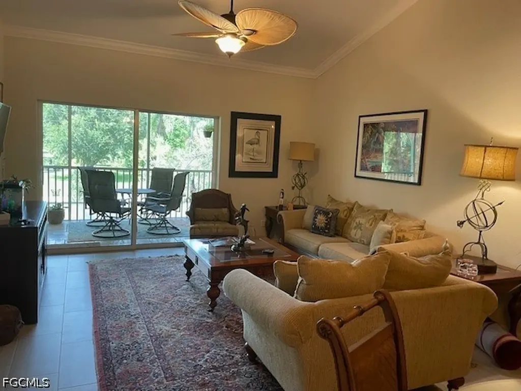 1137 Winding Pines Circle Cape Coral FL 33909