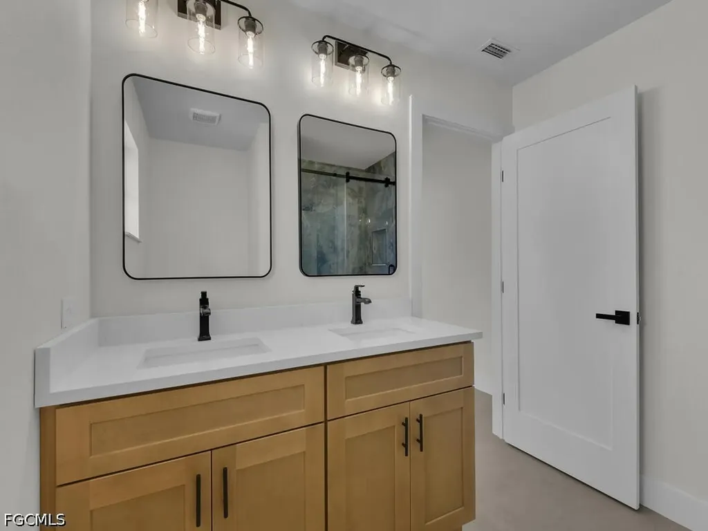 2509 Academy Boulevard Cape Coral FL 33904