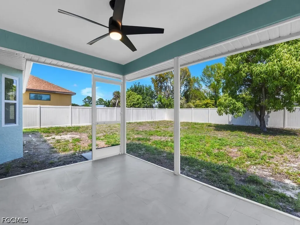 2509 Academy Boulevard Cape Coral FL 33904